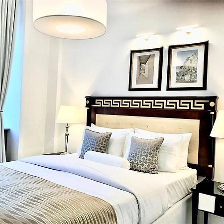 Mondrian Luxury Suites & Apartments Market Square IV Warschau Exterior foto